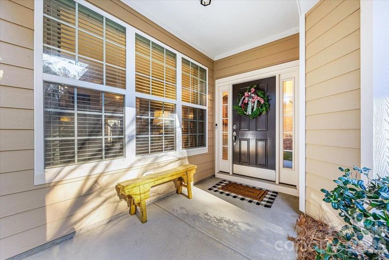 718 Deerbrook Ln, Tega Cay, SC 29708