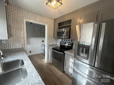 1018 Starcliff Cir, Lancaster, SC 29720