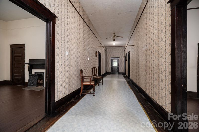 331 S Laurel St, Lincolnton, NC 28092