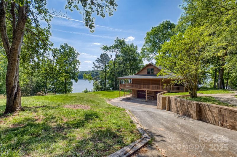 993 Jackson Rd, Fort Lawn, SC 29714