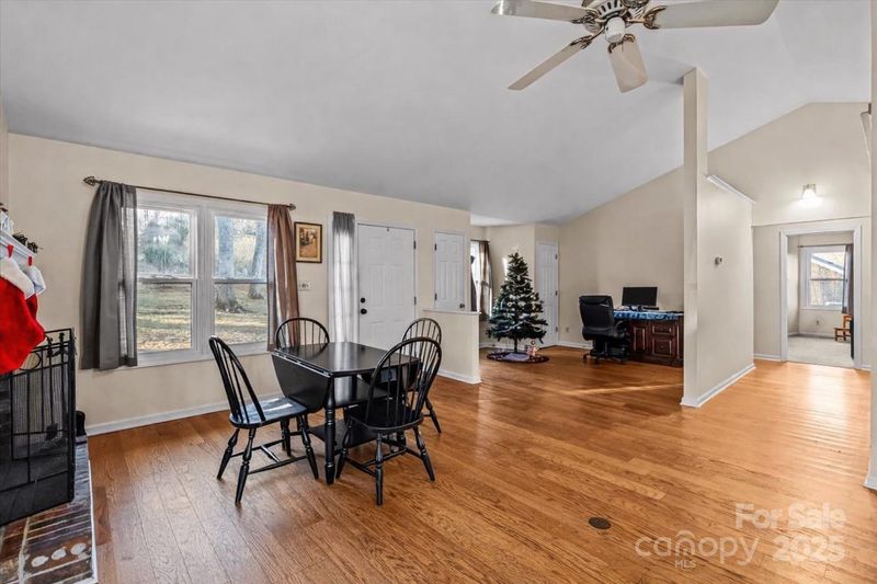 7022 Plott Rd, Charlotte, NC 28215