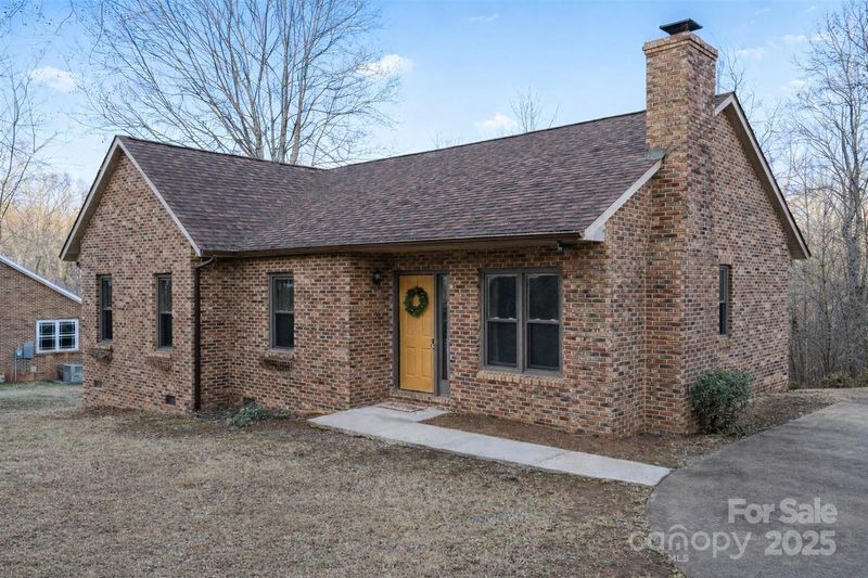 7022 Plott Rd, Charlotte, NC 28215