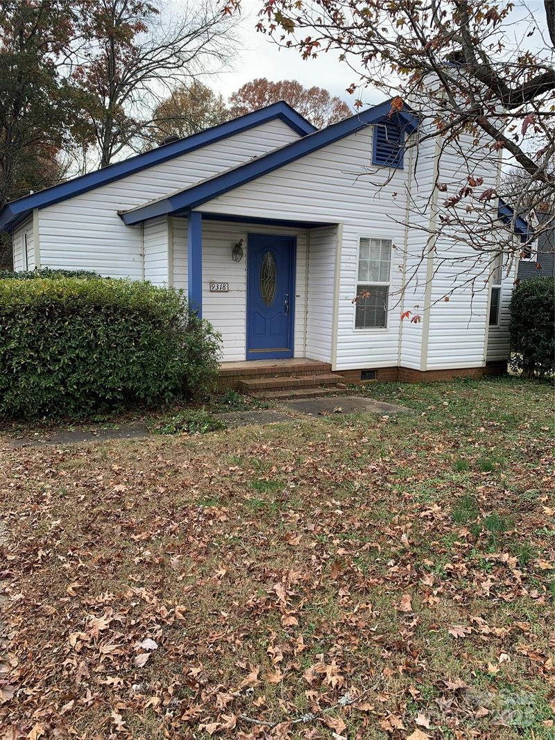 9318 Winter Elm Ln, Charlotte, NC 28227