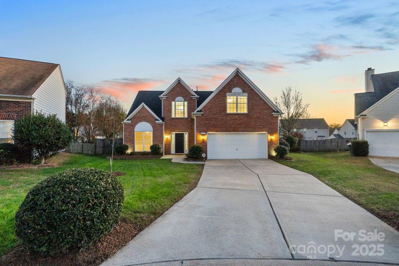 8937 Coppermine Ln, Charlotte, NC 28269