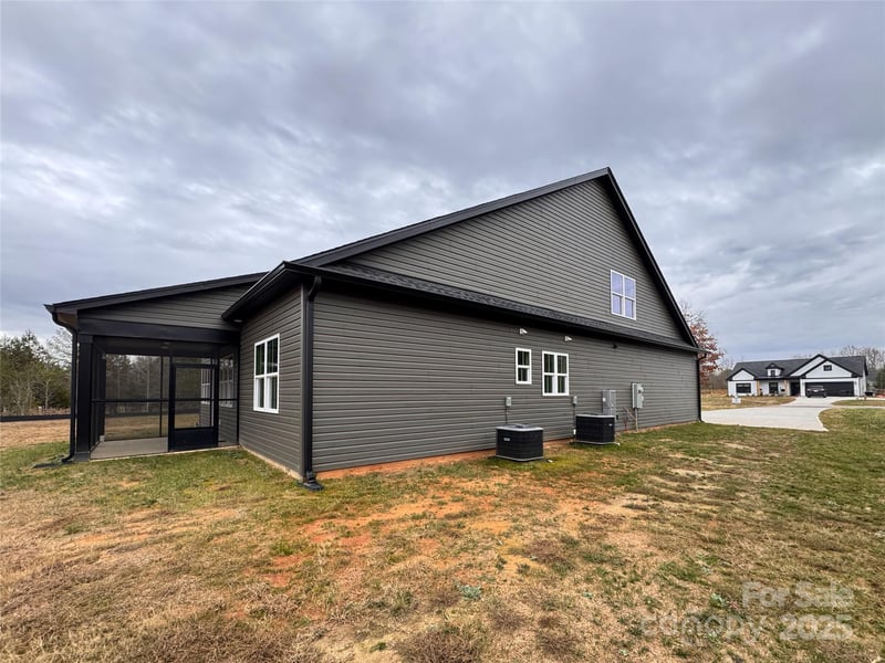 3046 Meadowcrest Dr #69, Clover, SC 29710