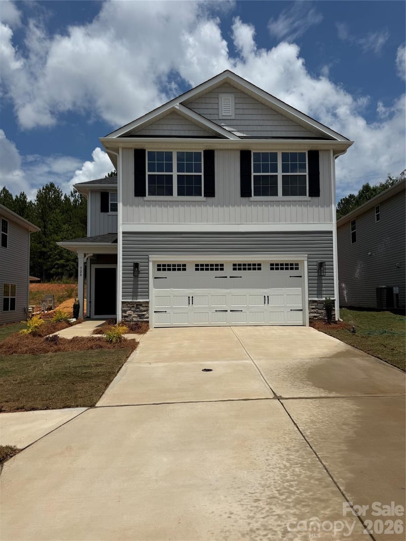720 Inwood Hill Dr #9, Gastonia, NC 28056