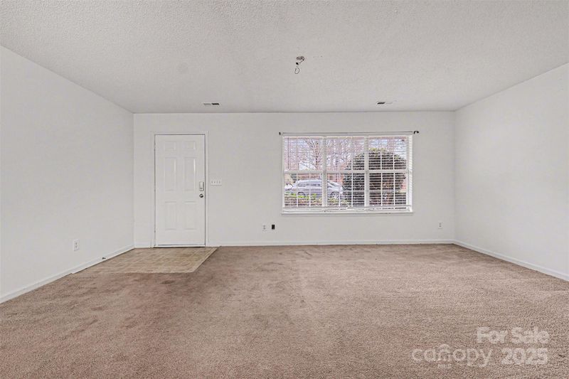 5672 Prescott Ct, Charlotte, NC 28269