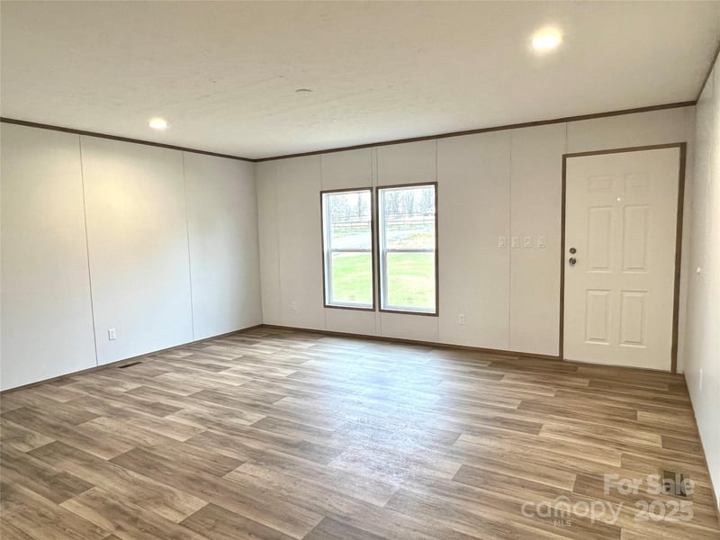 174 Trivette Rd, Harmony, NC 28634