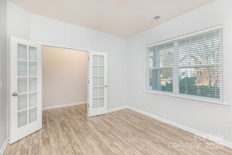 15947 Harbor Hill Dr, Charlotte, NC 28273