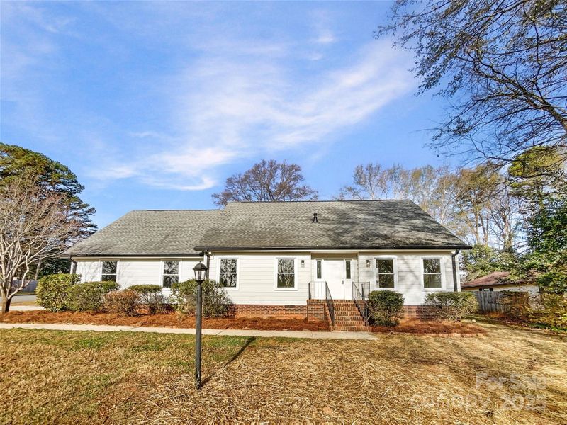 2400 Amity Ave, Gastonia, NC 28054