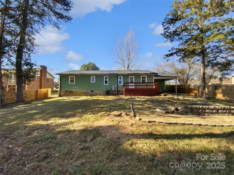 506 Queens Gate Dr, Kannapolis, NC 28083