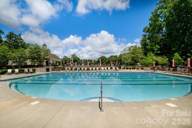 7059 Cloer Ct, Charlotte, NC 28214