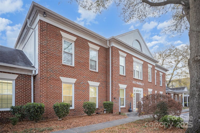 4523 Park Rd, Charlotte, NC 28209