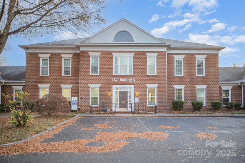 4523 Park Rd, Charlotte, NC 28209