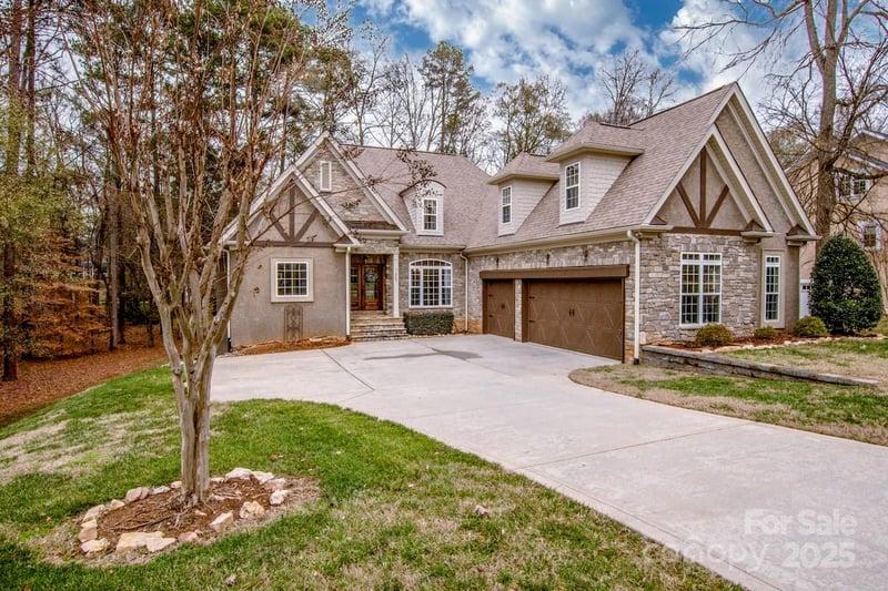 7957 Glen Abbey Cir, Stanley, NC 28164