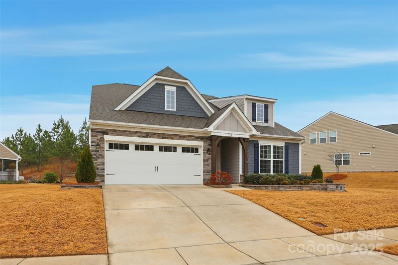 352 Picasso Trl, Mount Holly, NC 28120