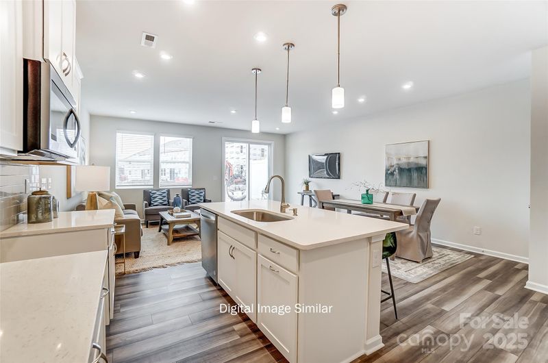 7509 Hodges Meadow Ln, Charlotte, NC 28213