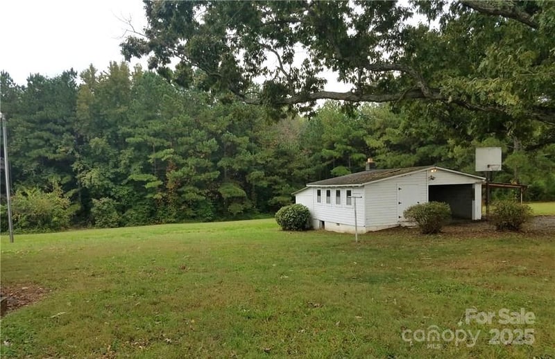 496 Brawley School Rd, Mooresville, NC 28117