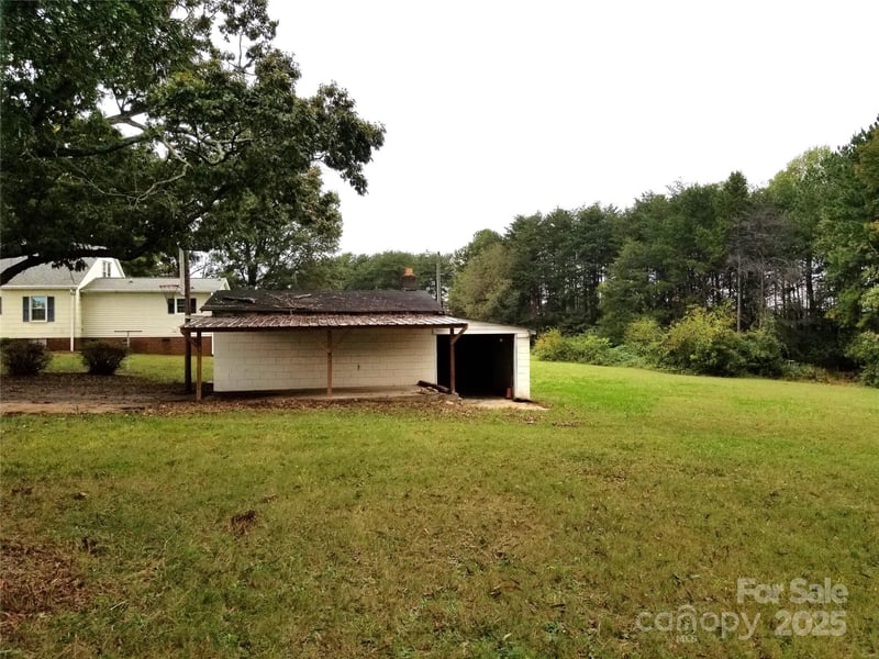496 Brawley School Rd, Mooresville, NC 28117