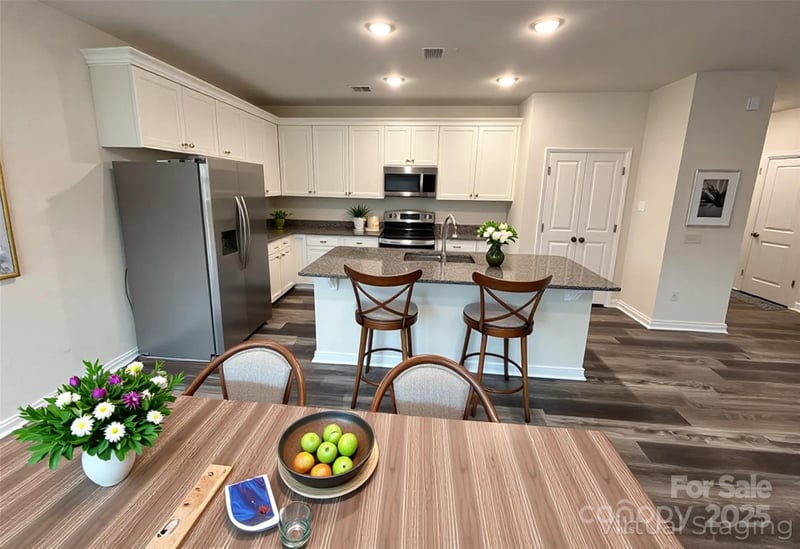578 30th Avenue Cir NE, Hickory, NC 28601