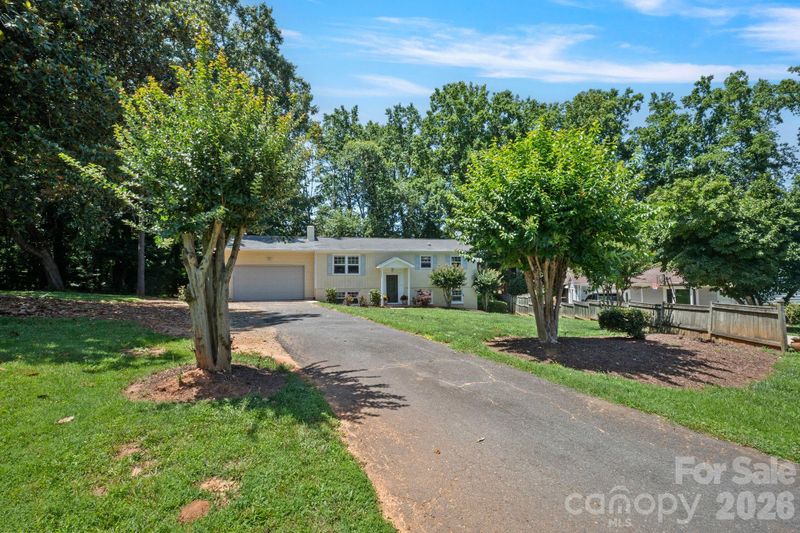 137 Hiram Rd, Mooresville, NC 28117