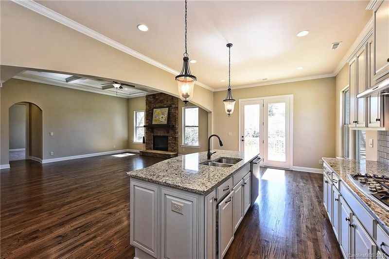 2320 Pine Valley Dr, Denver, NC 28037