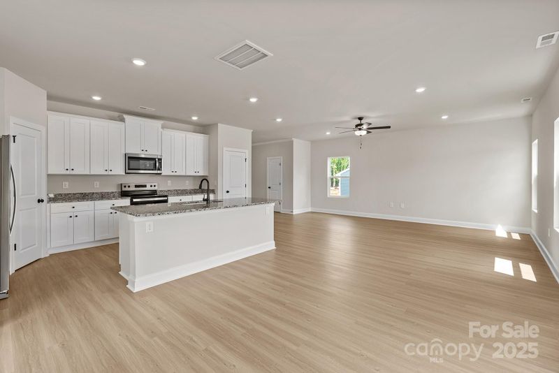 4128 Bolo Dr, Charlotte, NC 28215