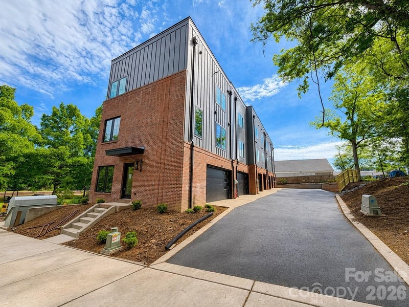 612 E 16th St, Charlotte, NC 28206