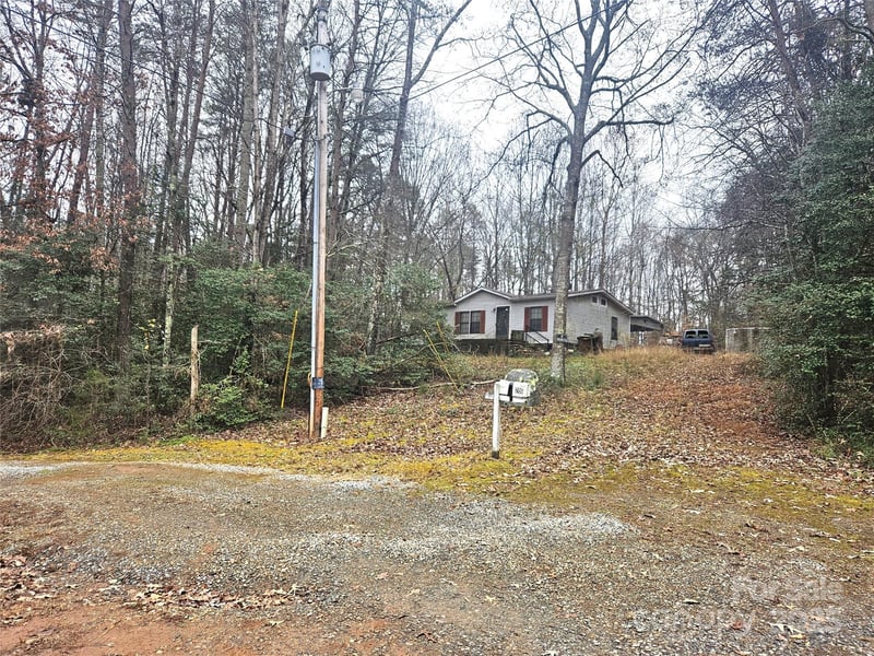206 Benjamin Dr, Dallas, NC 28034