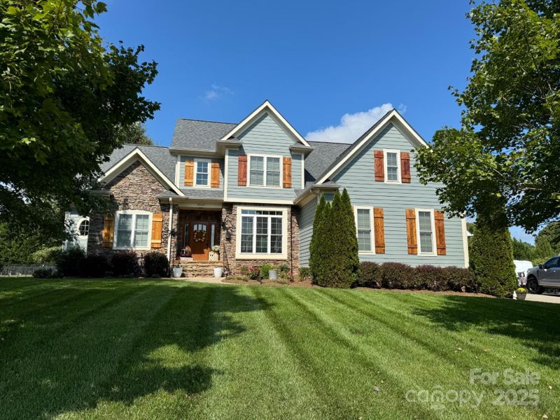 6065 Willow Farm Dr E, Denver, NC 28037
