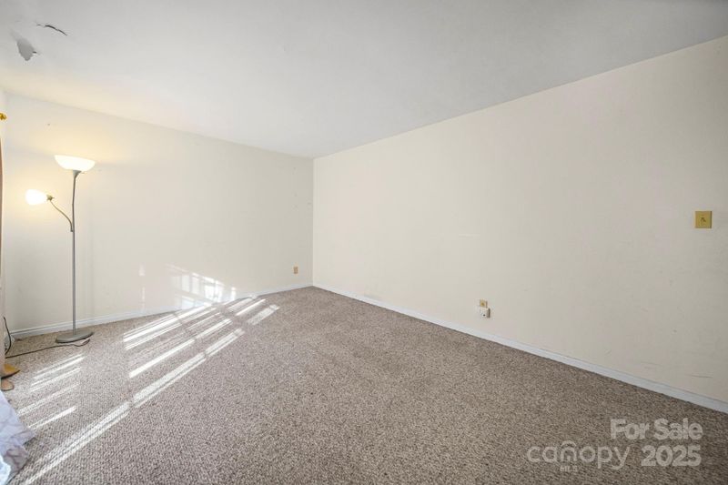 6916 David Ave, Charlotte, NC 28214