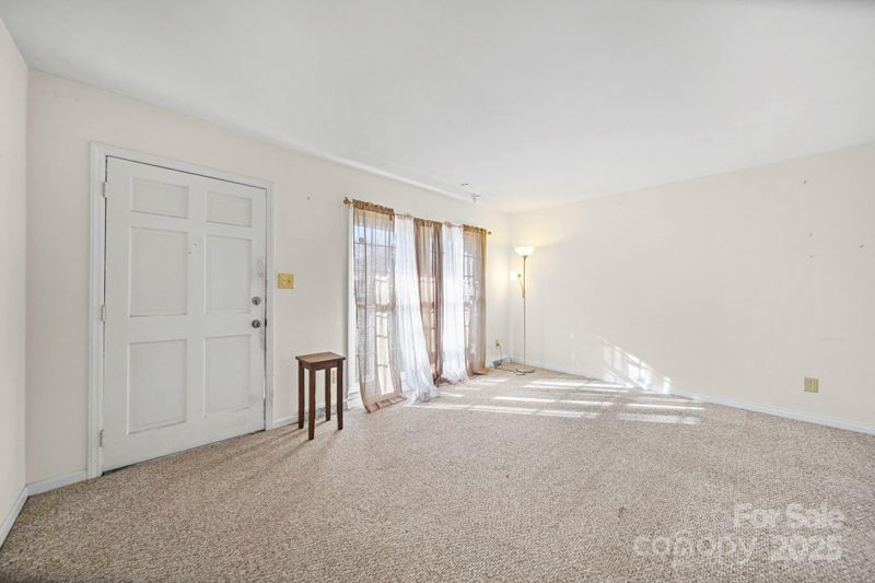 6916 David Ave, Charlotte, NC 28214