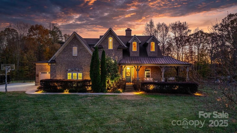 1330 Blacksnake Rd, Stanley, NC 28164