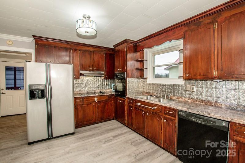 505 Cedar St, Troutman, NC 28166