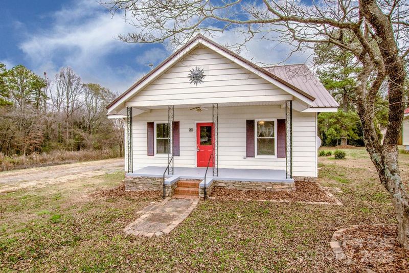 505 Cedar St, Troutman, NC 28166