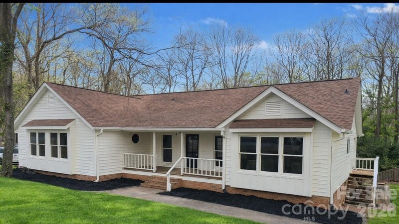 7220 Timber Ridge Dr, Mint Hill, NC 28227