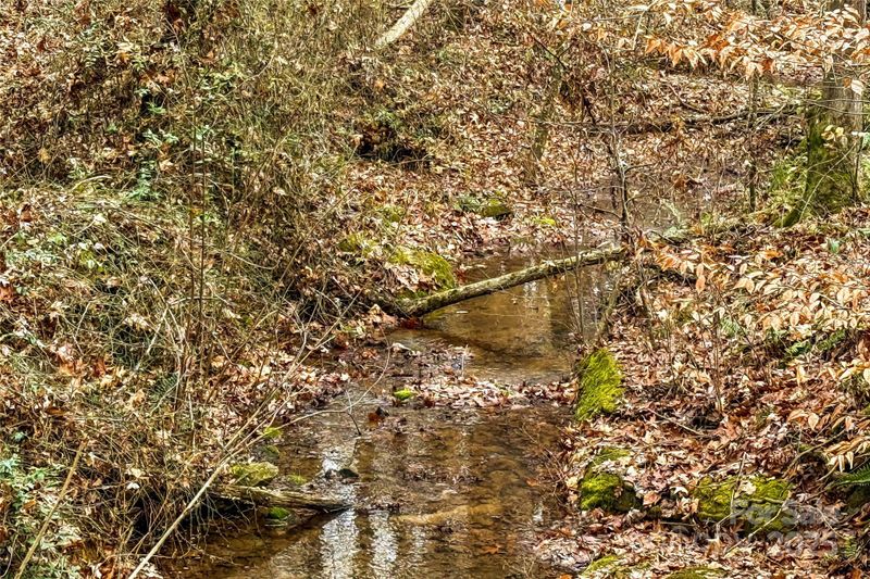 338 Piney Grove Rd, Harmony, NC 28634