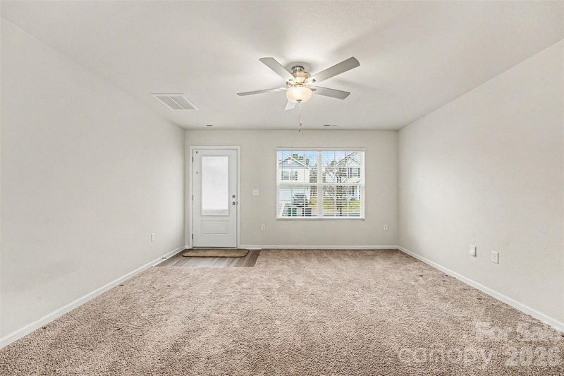 5032 Wolfridge Ave, Charlotte, NC 28214