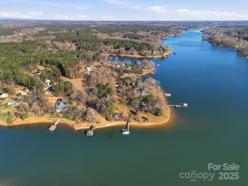 168 Willow Point Rd, Troutman, NC 28166