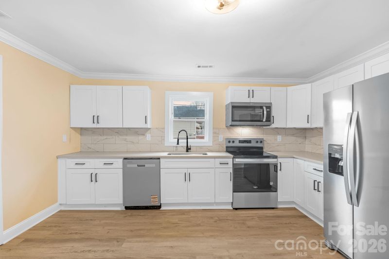 636 Central Dr NW, Concord, NC 28027