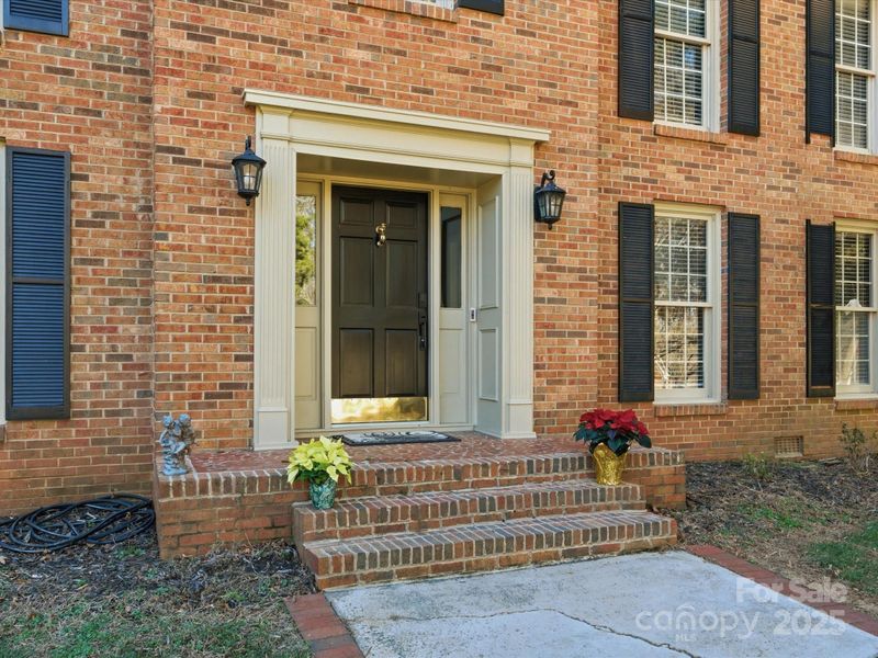 9218 Deerpark Ln, Charlotte, NC 28277
