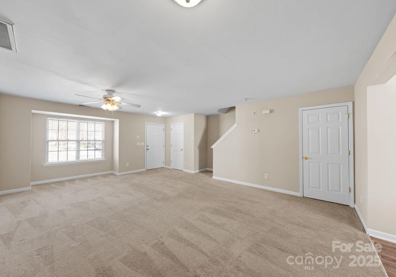 9245 Washam Potts Dr, Cornelius, NC 28031