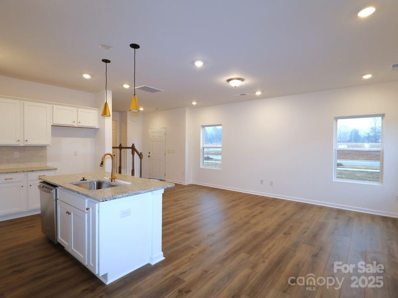 776 Kitfox Dr NW, Concord, NC 28027