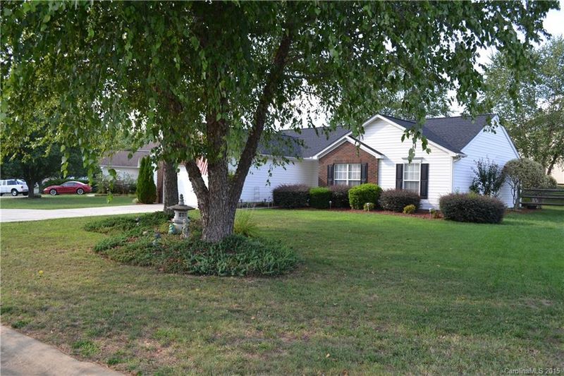 1068 Chapel Creek Rd, Concord, NC 28025