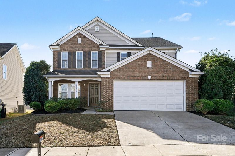 13812 Riding Hill Ave, Charlotte, NC 28213