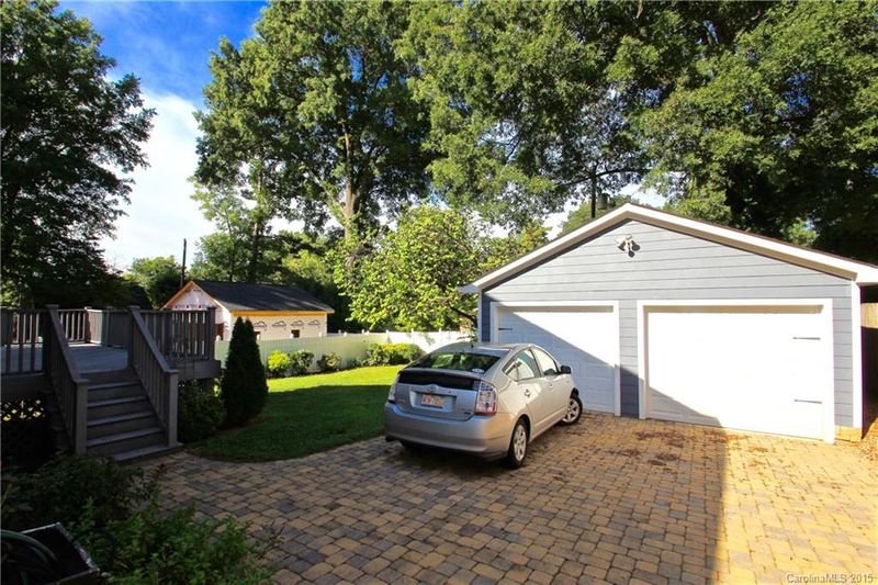 1725 Truman Rd, Charlotte, NC 28205