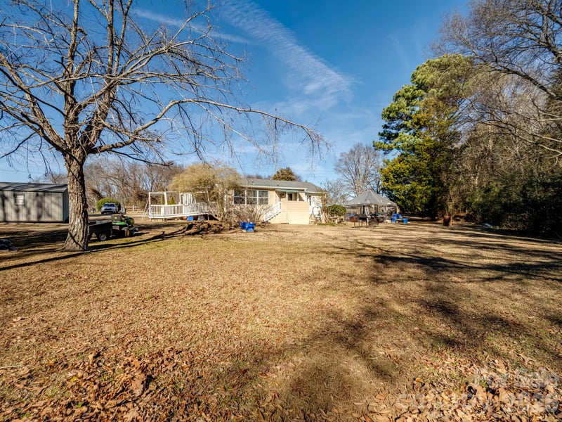 1909 Charlotte Hw, York, SC 29745