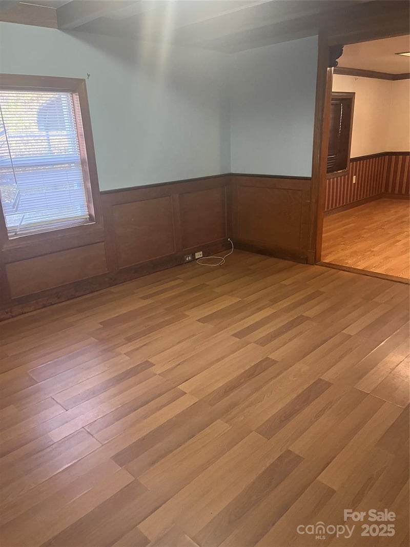 6341 Macon St, Charlotte, NC 28208