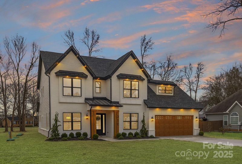 310 Picketts Cir, Indian Trail, NC 28079
