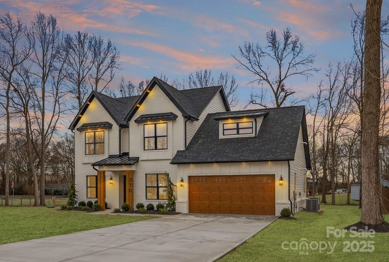 310 Picketts Cir, Indian Trail, NC 28079